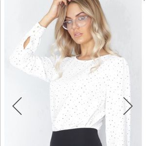 Executive Peonies Honey Please Top in White Polka